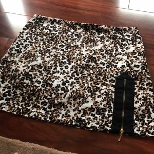 Sexy printed mini skirt